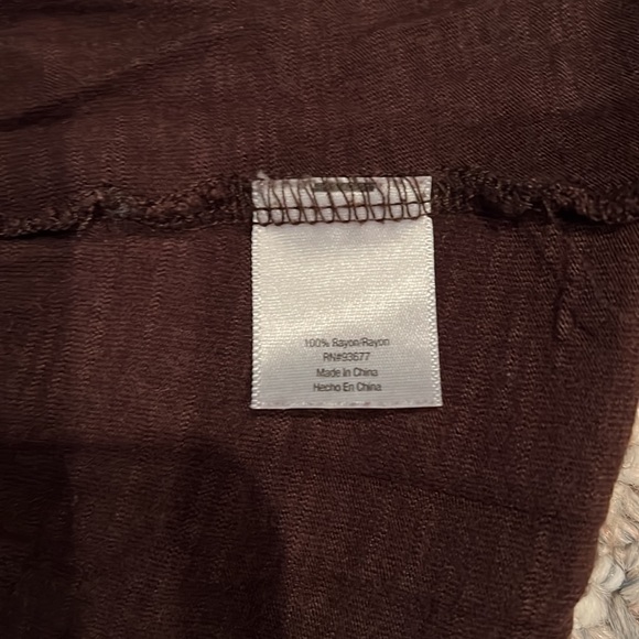 Brown light weight sweater, three quarter sleeves, Petite Size S. - Picture 3 of 4